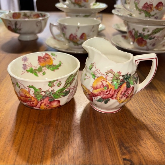 Vintage 17-piece Royal Doulton Sherborne D5915 fine bone china tea set - Picture 2 of 16